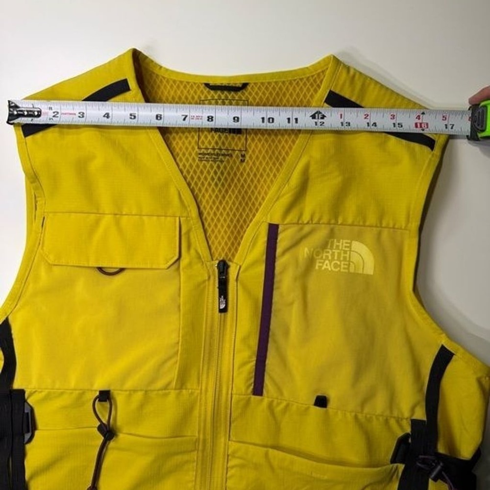 The North Face Class V Utility Vest Silt Yellow Gorpcore Hiking Size Medium - Picture 13 of 16